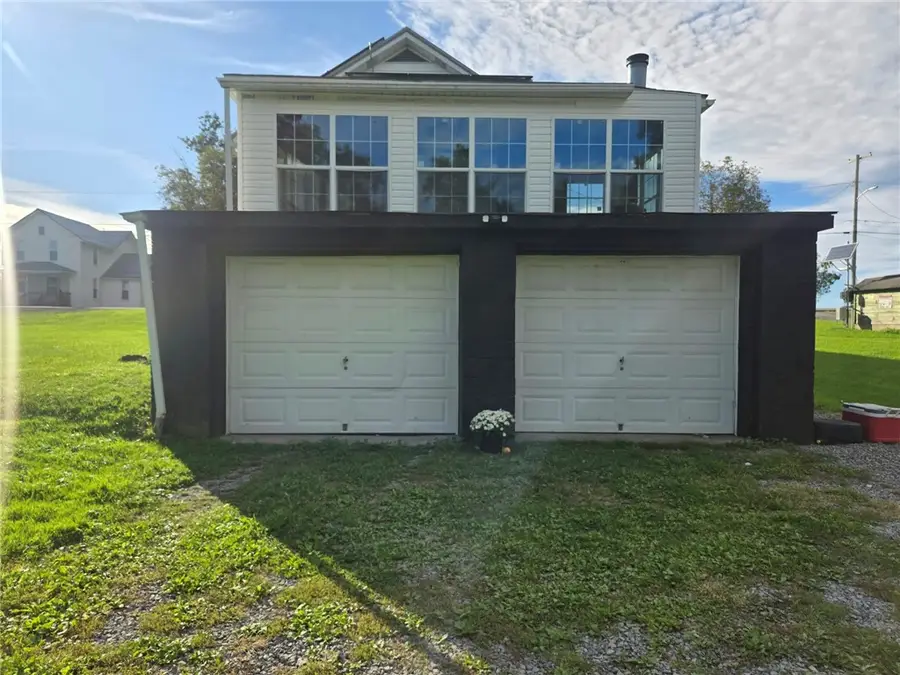 111 S Fairview Main St, Petrolia, PA 16050 - #2