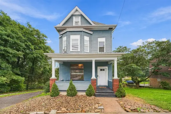 4080 Cambronne St, Pittsburgh, PA 15212
