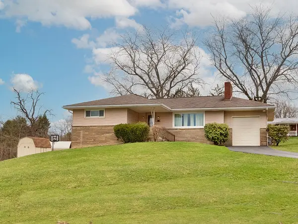 1 Westwood Drive, Jeannette, PA 15644