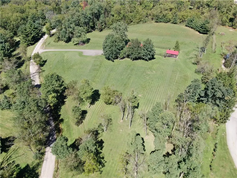 16 Linn Farm Rd, Canonsburg, PA 15317 - #3