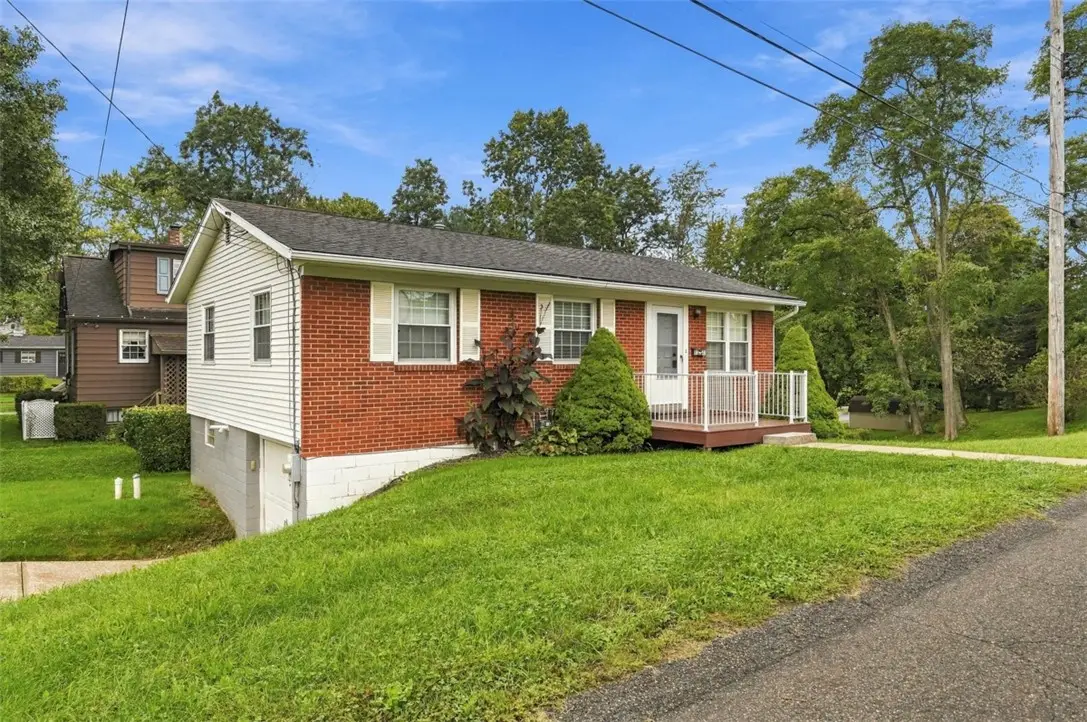 1321 Agnew Avenue, Aliquippa, PA 15001 - #1