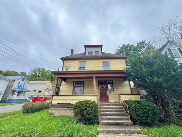 1101 Pollock Ave, New Castle, PA 16101