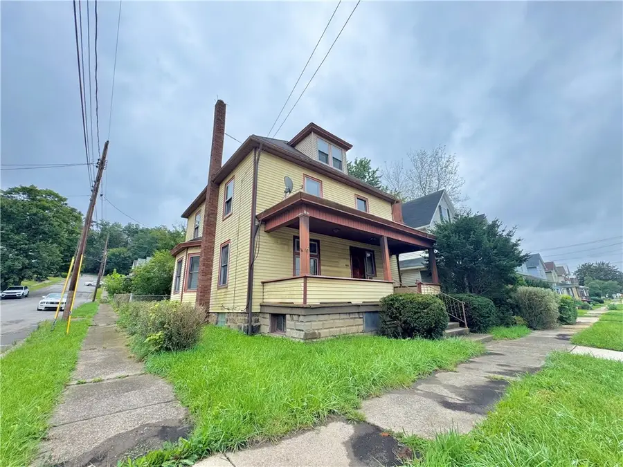 1101 Pollock Ave, New Castle, PA 16101 - #2