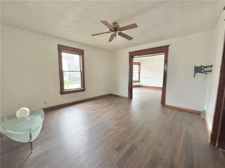 1101 Pollock Ave, New Castle, PA 16101 - #3