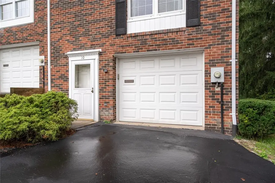 10 Walnut Ct, Pittsburgh, PA 15238 - #2