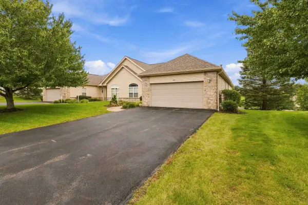 6085 Triple Crown Circle, Greensburg, PA 15601
