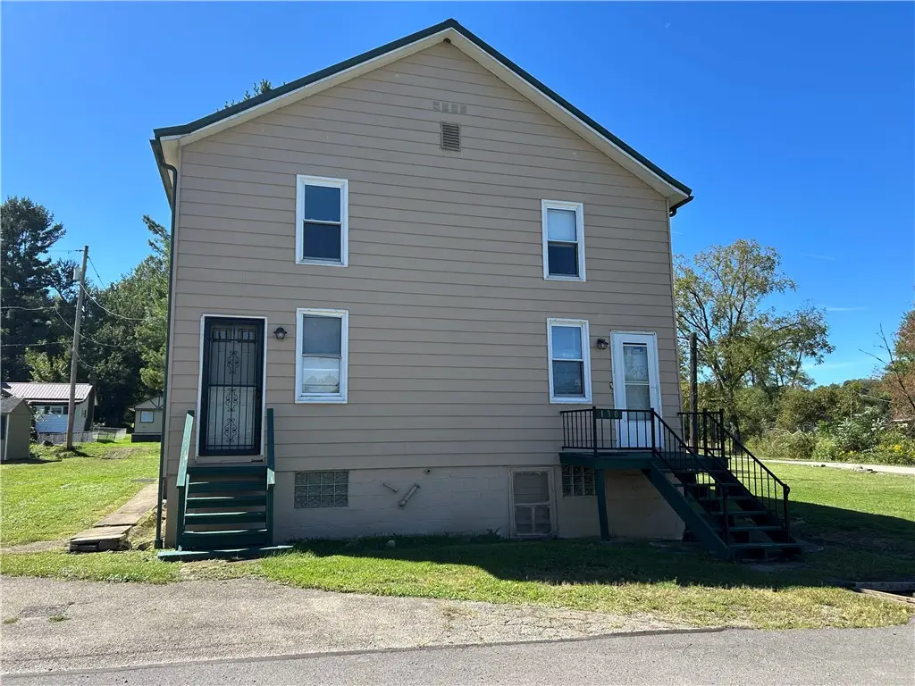 130 Patton St, Connellsville, PA 15425 - #1