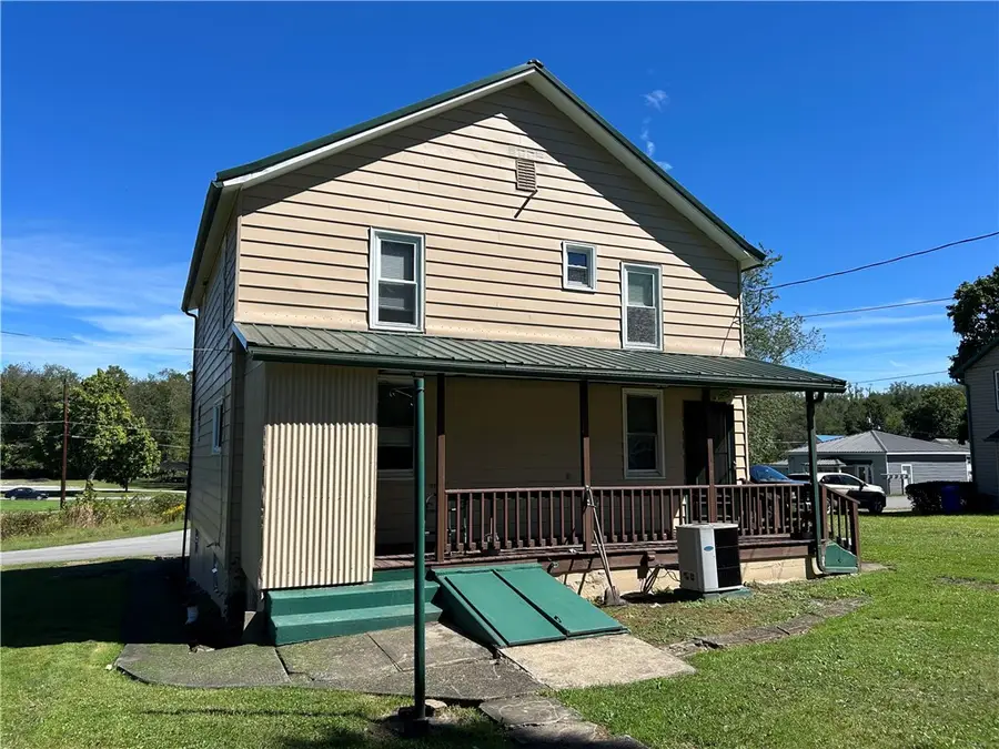 130 Patton St, Connellsville, PA 15425 - #3