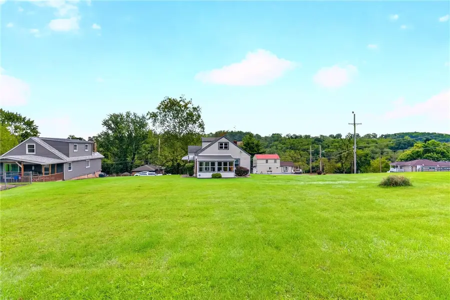 212 East Ave, West Mifflin, PA 15122 - #2