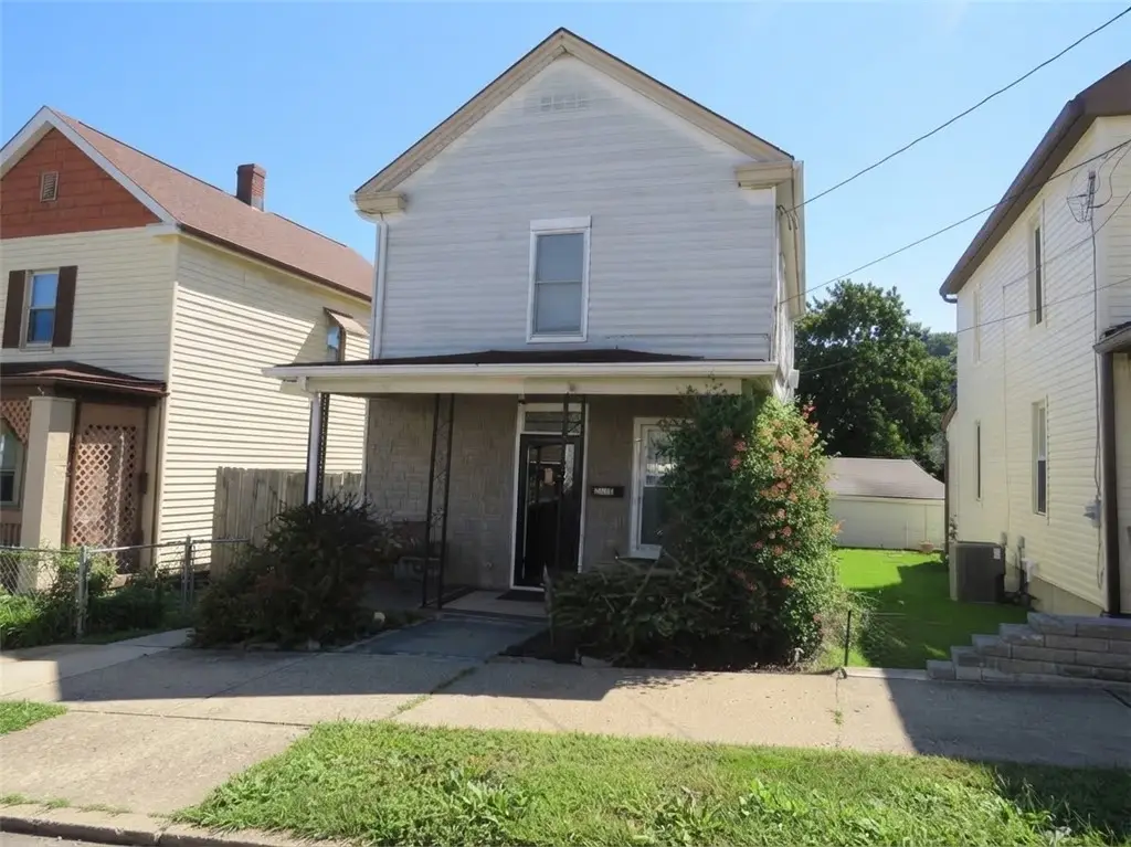 530 Chartiers Ave, Canonsburg, PA 15317 - #1