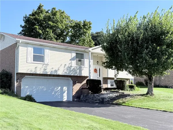 722 Courtview Dr, Greensburg, PA 15601