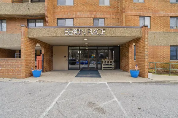 5715 Beacon St #213, Pittsburgh, PA 15217