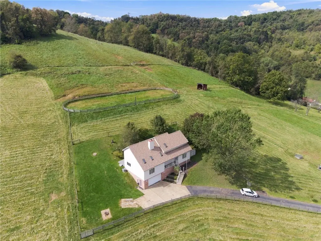 327 Sugar Run Rd, Waynesburg, PA 15370 - #1