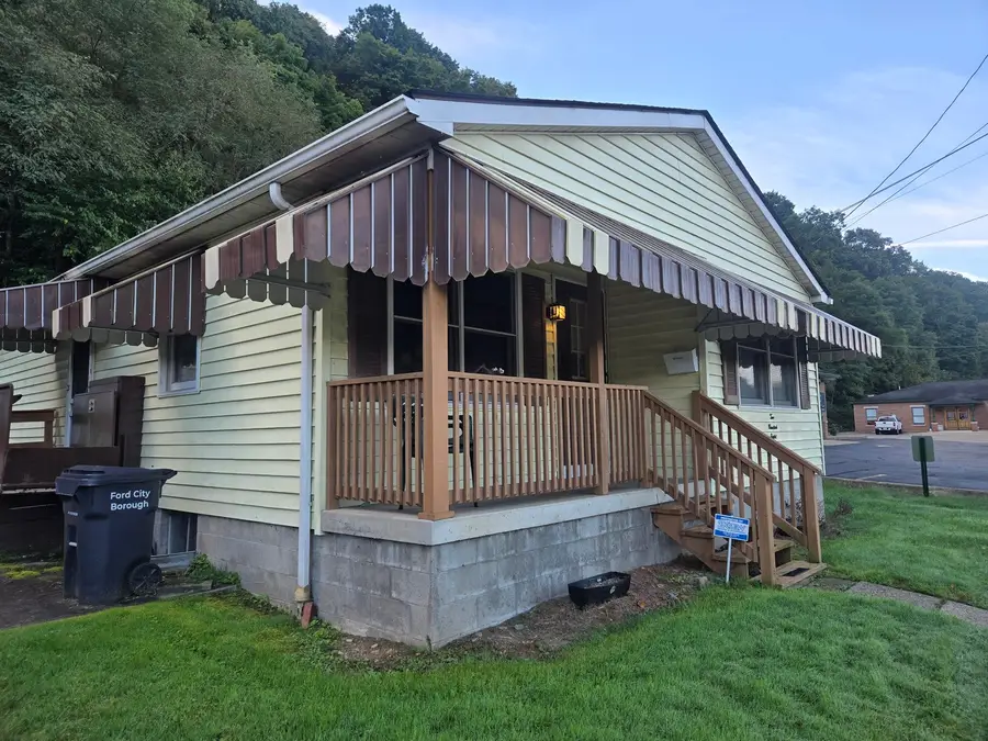208 5th Ave., Ford City, PA 16226 - #2