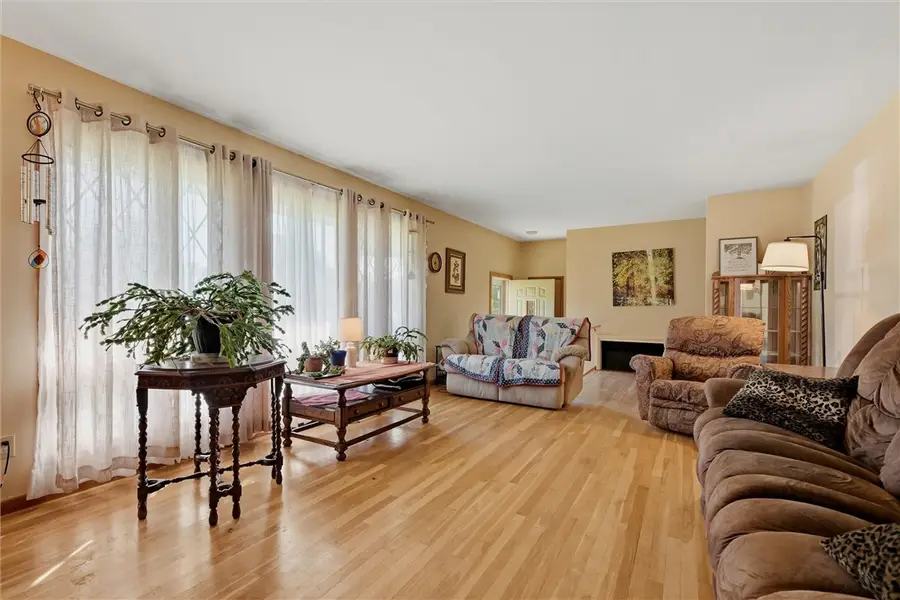 1935 Rettig Dr, Hermitage, PA 16148 - #3