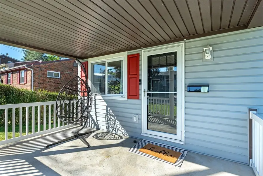 1565 Loretta Dr, Pittsburgh, PA 15235 - #2