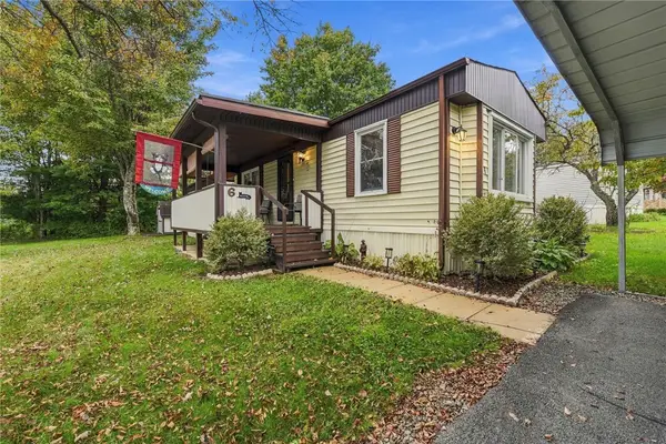 6 Jay Bird Circle, Greensburg, PA 15601