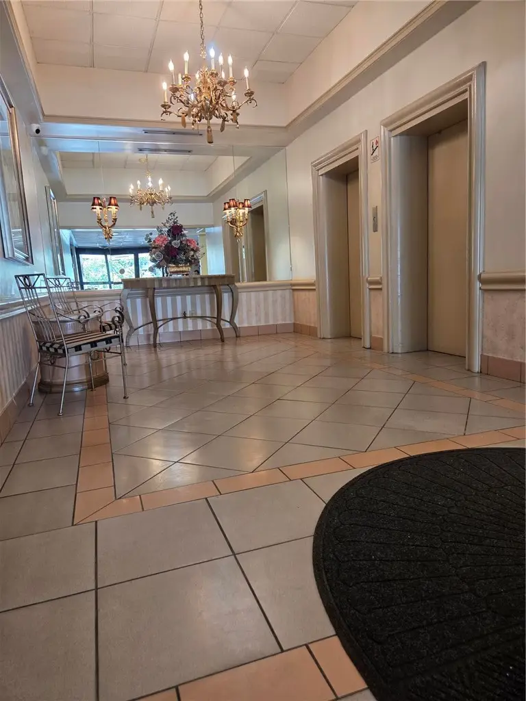 2120 Greentree Road #102E, Pittsburgh, PA 15220 - #2