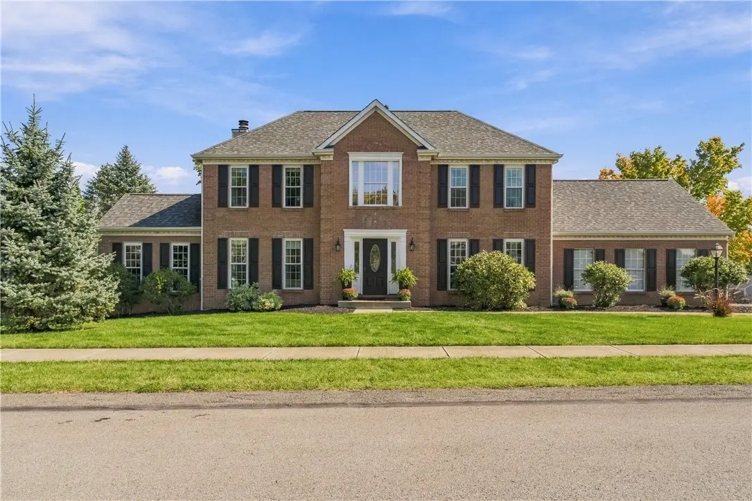 3001 Linden Ct, Moon, PA 15108 - #1