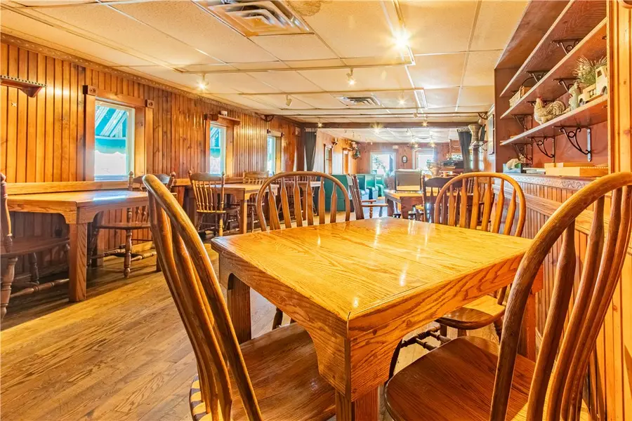 781 New Castle Rd, Butler, PA 16001 - #2