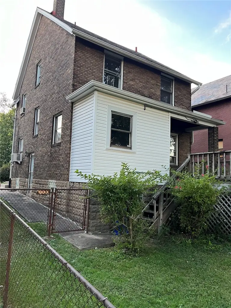 3207 Shady Ave, Pittsburgh, PA 15217 - #2