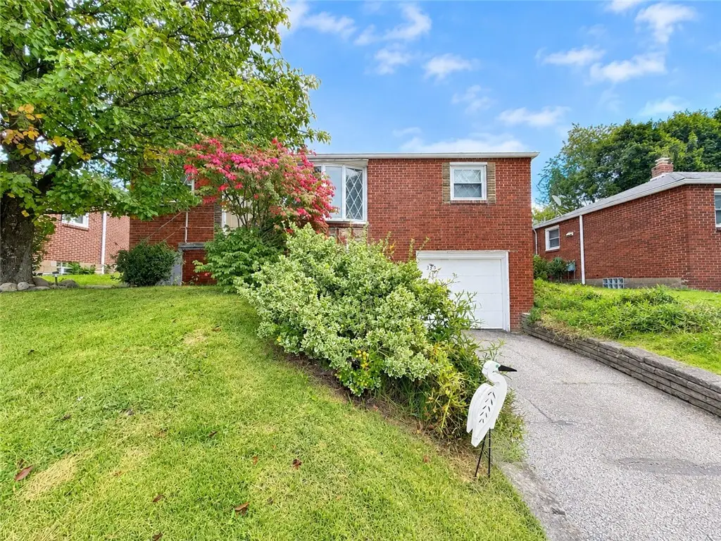 385 Bost Dr, West Mifflin, PA 15122 - #1