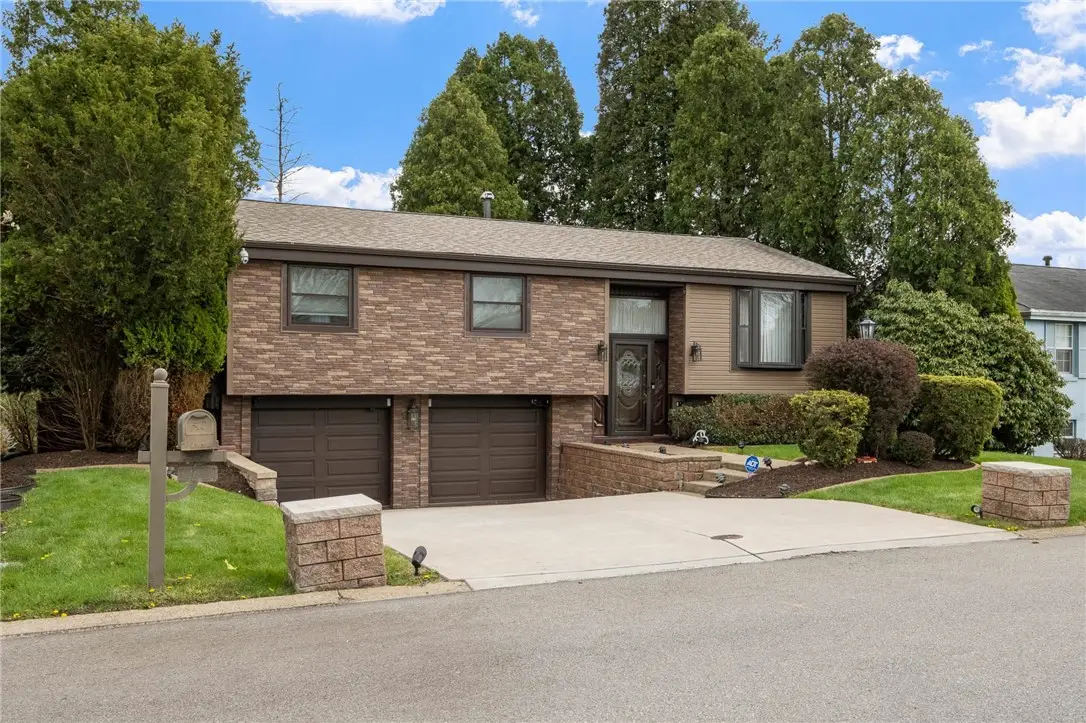 109 Brookmeade Dr, Pittsburgh, PA 15237 - #1