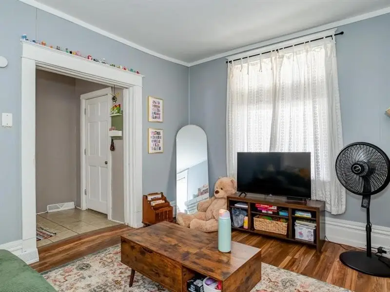 921 15th St, Beaver Falls, PA 15010 - #2