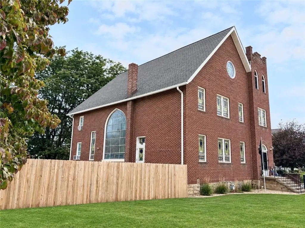 1100 Vine St, Connellsville, PA 15425 - #1