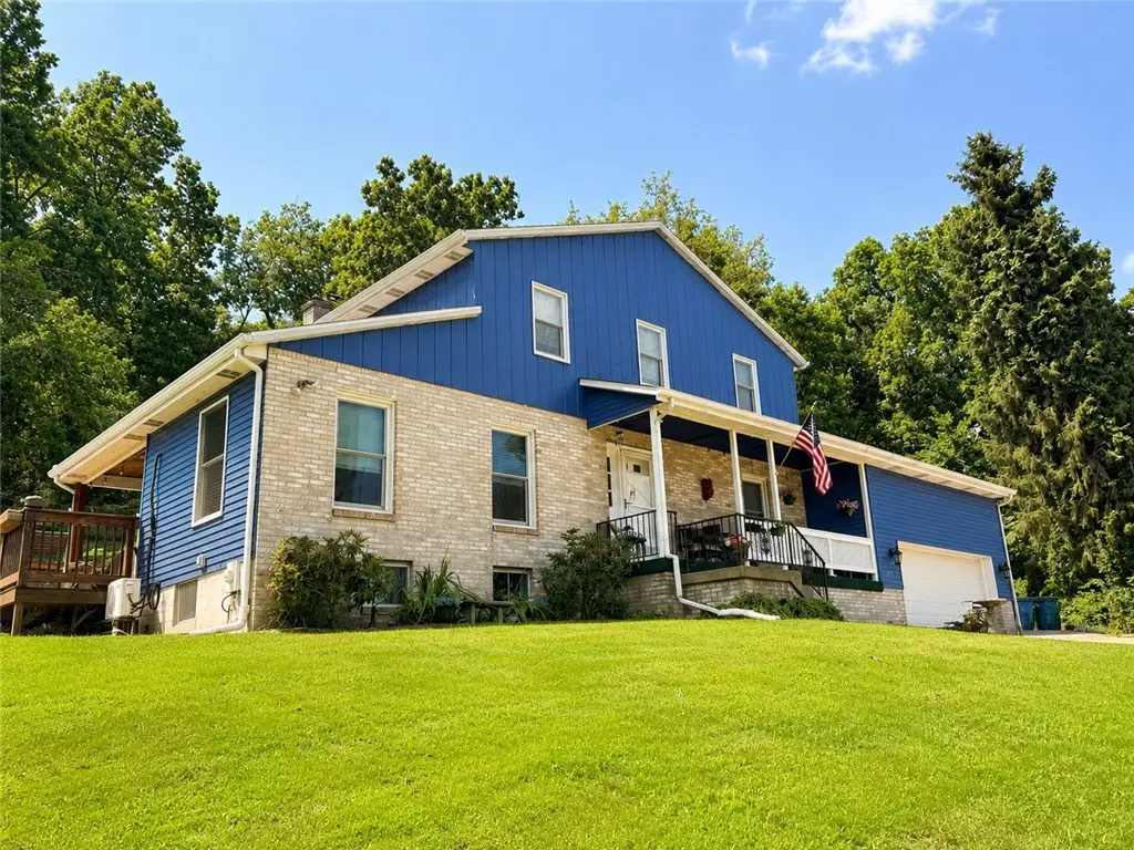 1109 S Grandview St, Youngwood, PA 15697 - #1