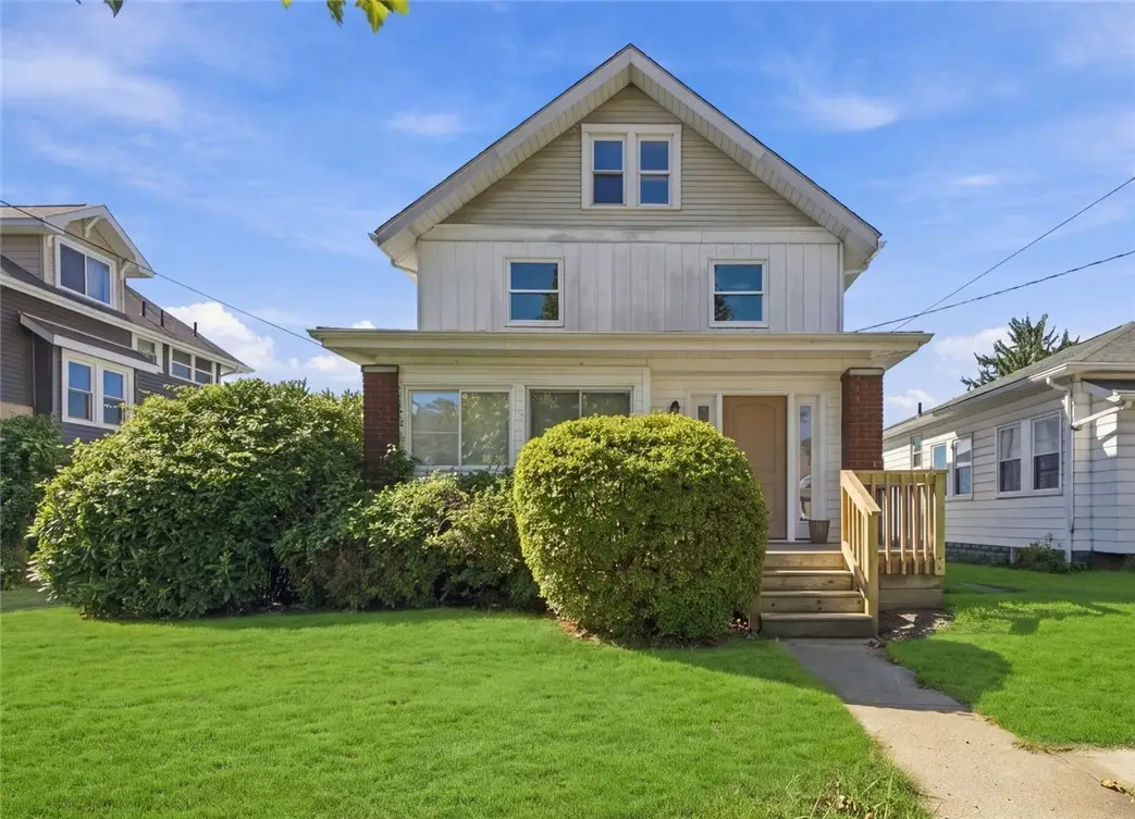 411 Riverview Dr, New Kensington, PA 15068 - #1