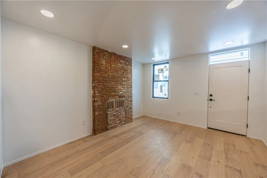 5162 Natrona Way, Pittsburgh, PA 15201 - #3
