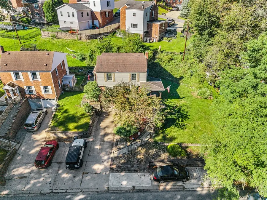 322 E Bruceton Rd, Pittsburgh, PA 15236 - #2