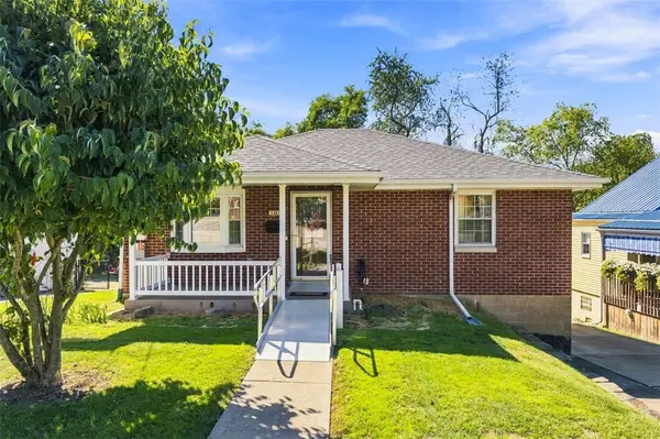 145 Michigan Ave, Lower Burrell, PA 15068