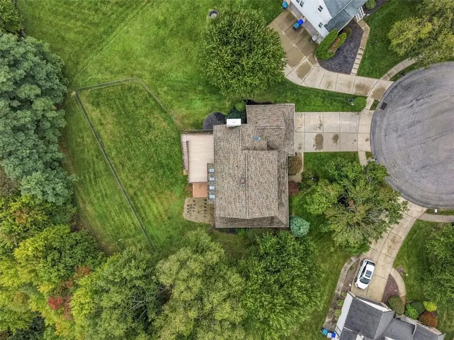 204 Farmview Ct, Cranberry, PA 16066 - #3