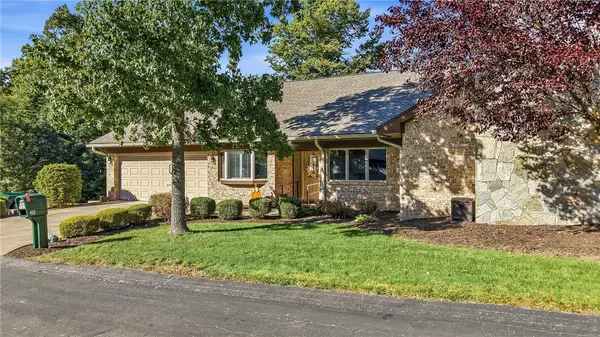 201 Oakview Dr, Hermitage, PA 16148