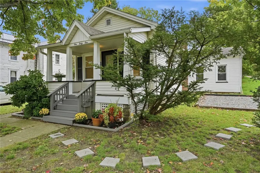 141 Pierce Ave, Sharpsville, PA 16150 - #2