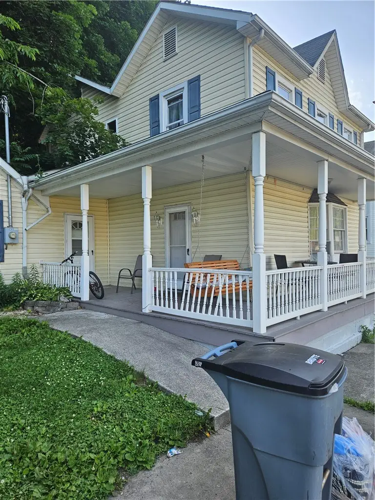 2146 Keystone Ave, Greensburg, PA 15601 - #2