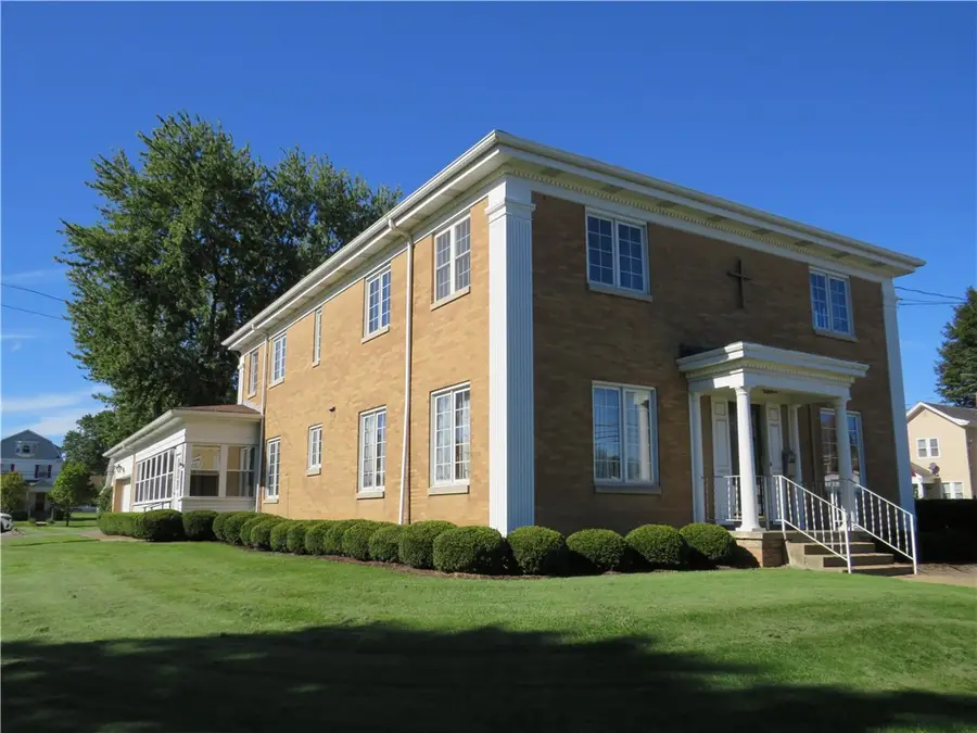 319 N Broad St, Grove City, PA 16127 - #3