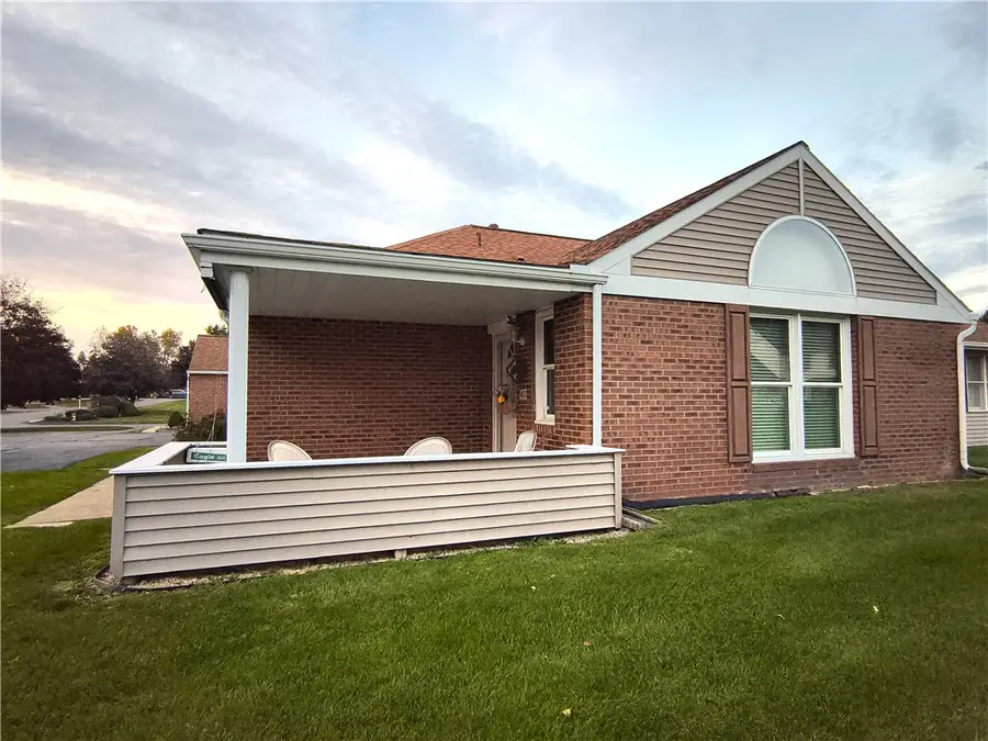 403 Surrey Ln, Butler, PA 16001 - #3