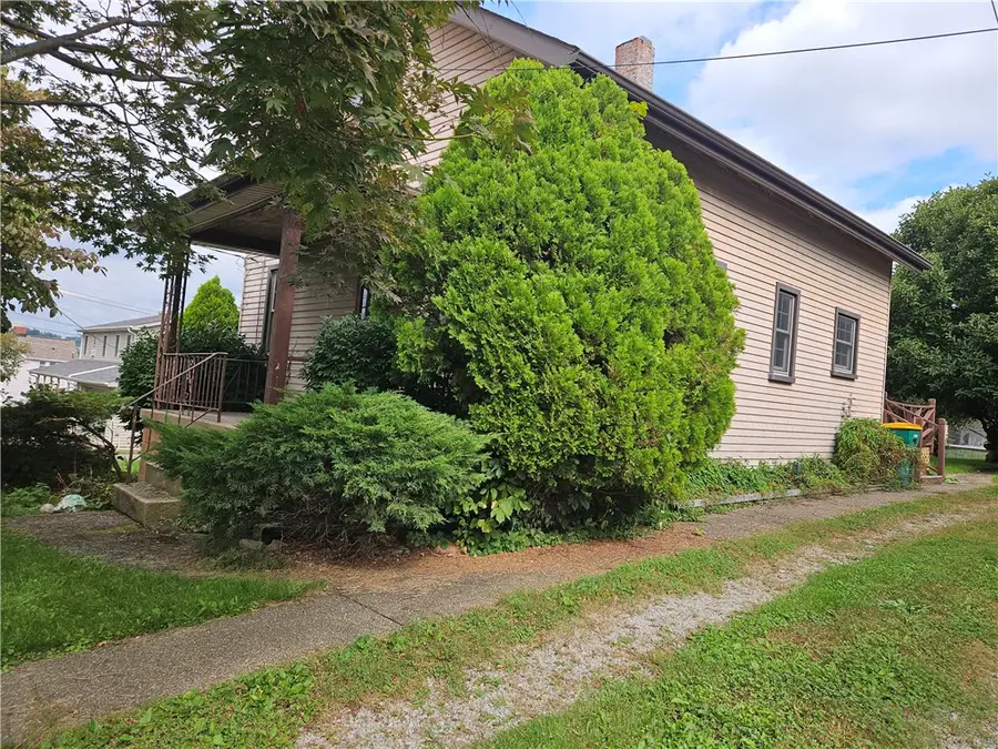 114 & 114-1/2 Wylie Ave, Strabane, PA 15363 - #3