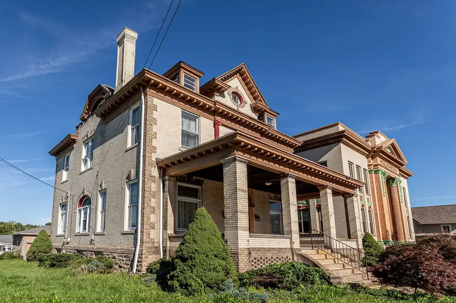 149 N Gallatin Avenue, Uniontown, PA 15401 - #3
