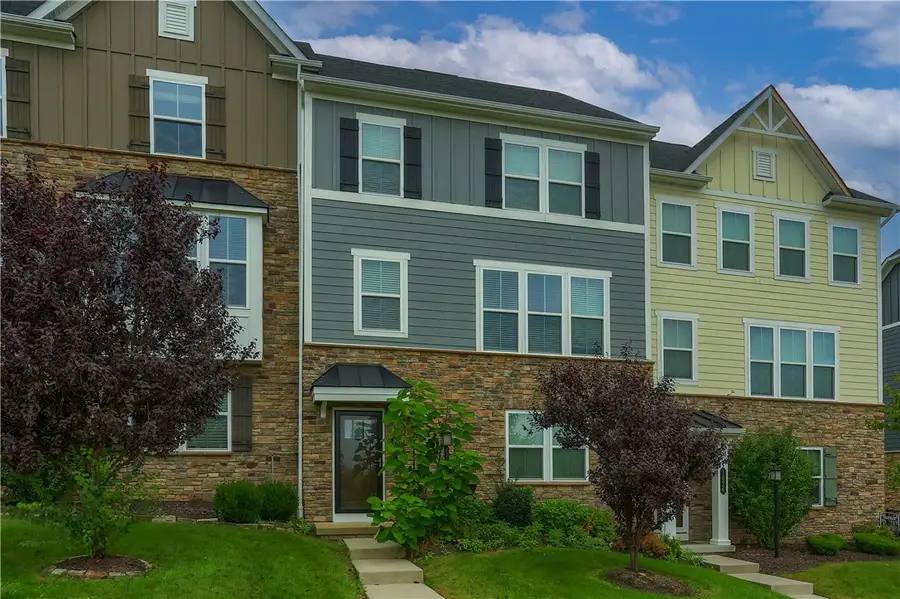 1026 Adair Ave, Valencia, PA 16059 - #2
