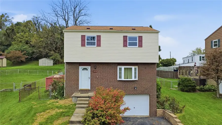 3137 Triphammer Rd, South Park, PA 15129 - #2