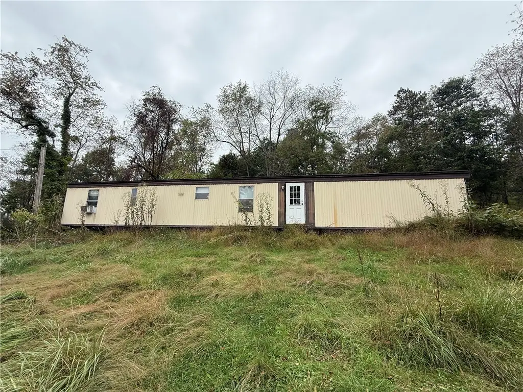 189 Shuster Hollow Rd, Leechburg, PA 15656 - #1