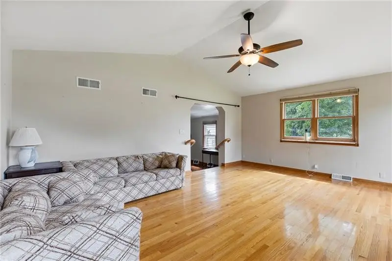 2619 Linda Dr, Murrysville, PA 15668 - #3
