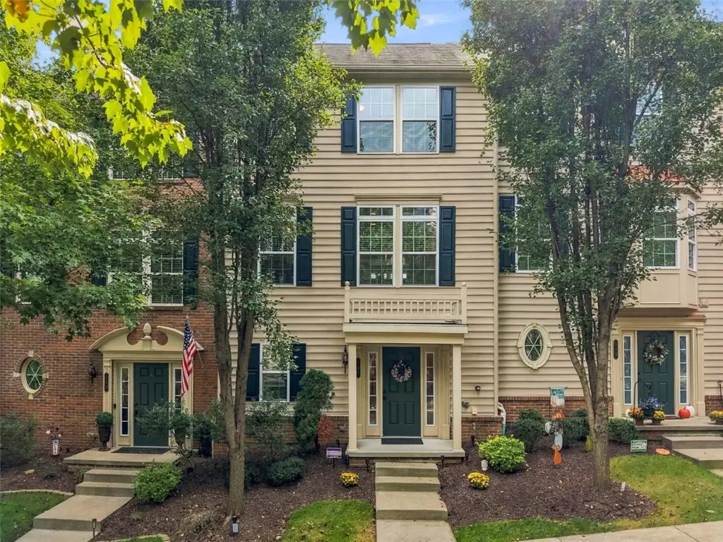 141 Lewisham Rd, Cranberry, PA 16066 - #1