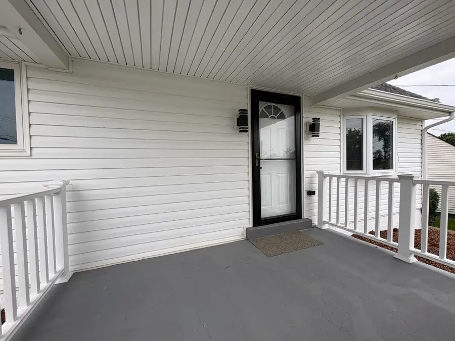 392 Whittier Dr, Pittsburgh, PA 15235 - #3