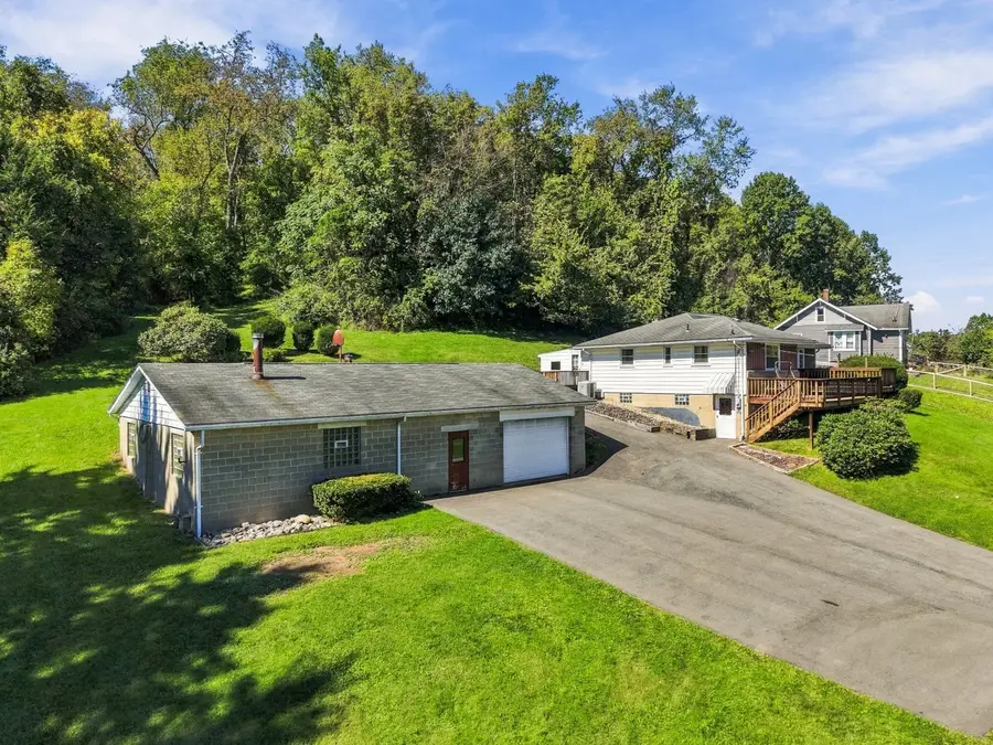 1318 Butler Road, Springdale, PA 15144 - #2