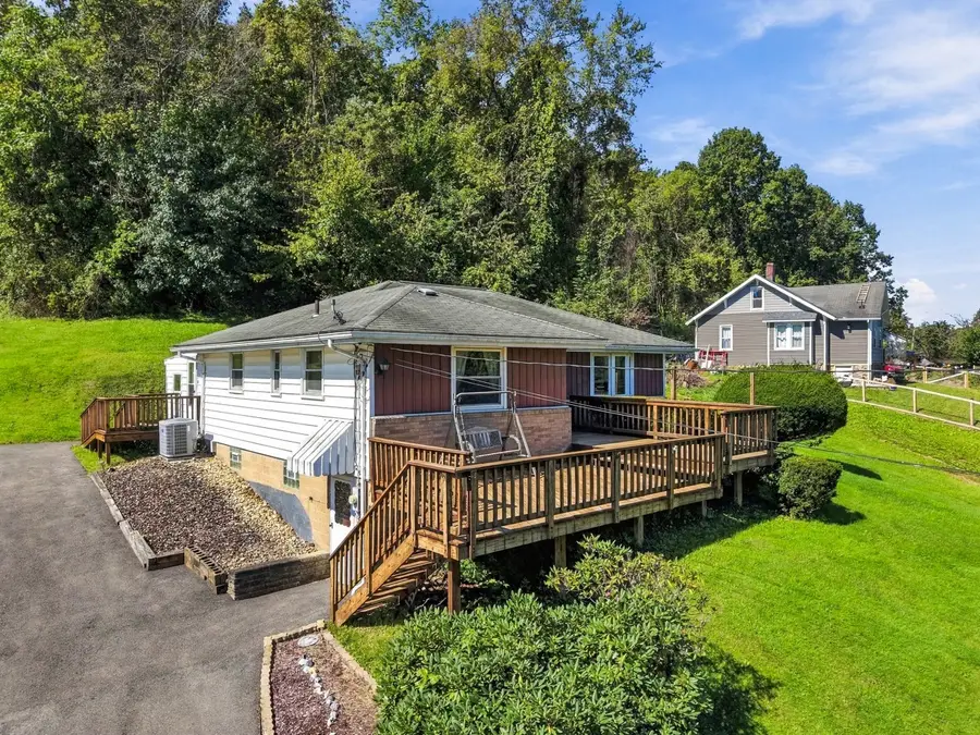 1318 Butler Road, Springdale, PA 15144 - #3